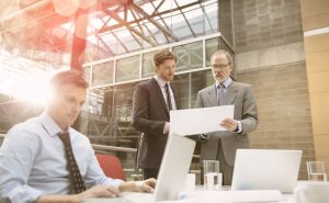 Als Werkstudent im Betrieb arbeiten